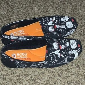 Bob’s sketchers memory foam Paris cats poodle  w7.5. Nice used cond